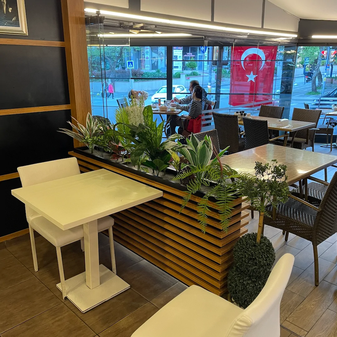 Dönerci Ali Efendi Yapay Dikey Bahçe | Yapay Çiçek proje galerisi görseli 3